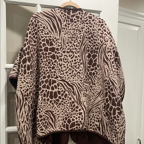 Ann Taylor Brown and Cream Animal Print Poncho - Picture 7 of 7